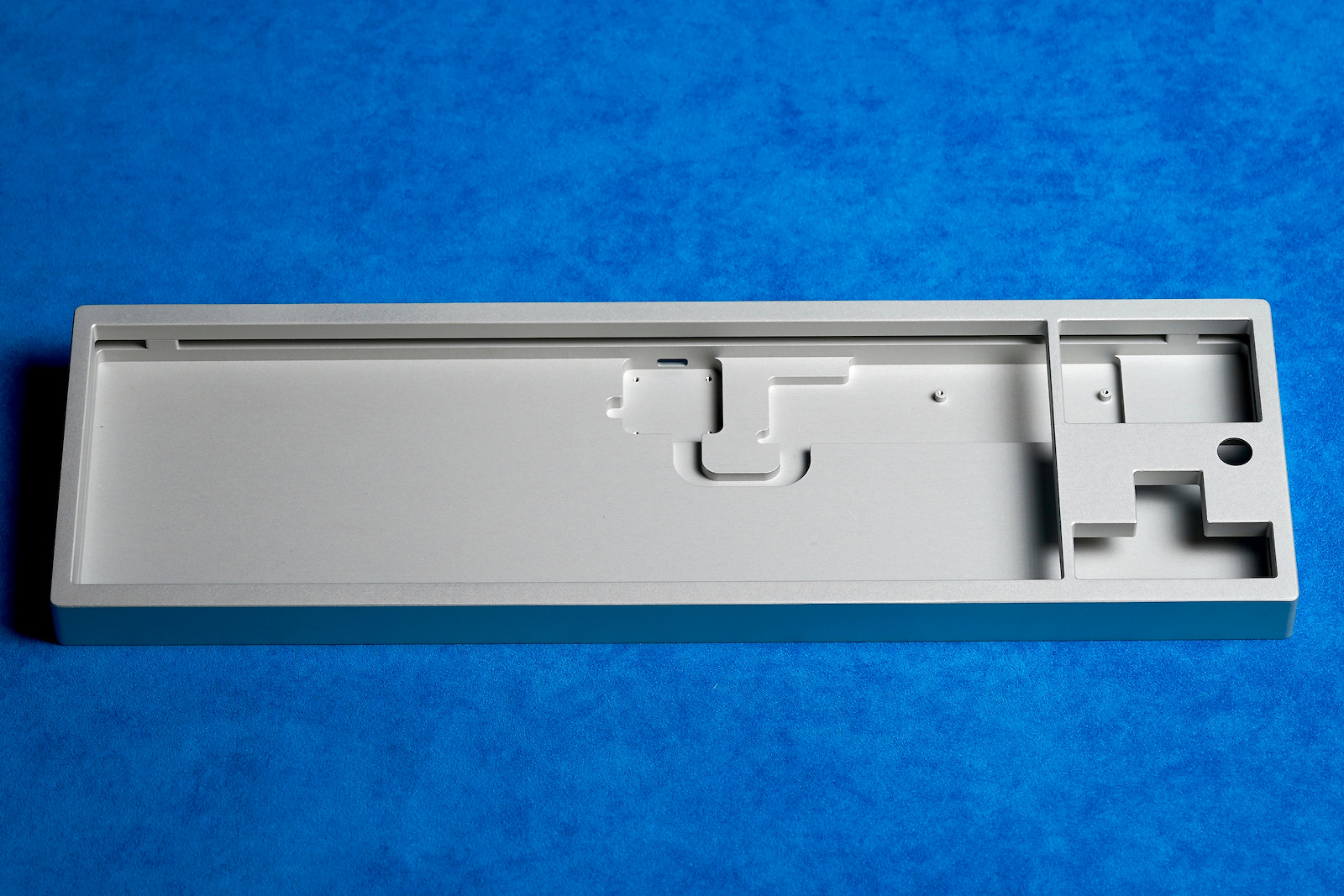 CNC-machined 6061 case